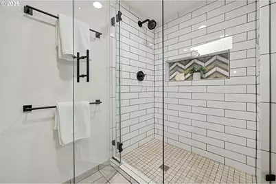 3325 NE Holladay St, Portland, OR 97232 - Photo 29