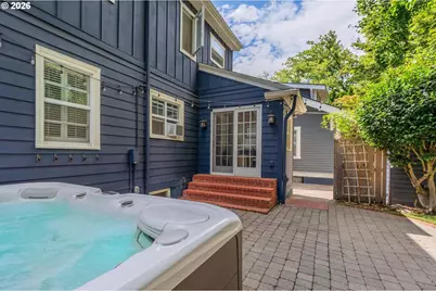 3325 NE Holladay St, Portland, OR 97232 - Photo 41