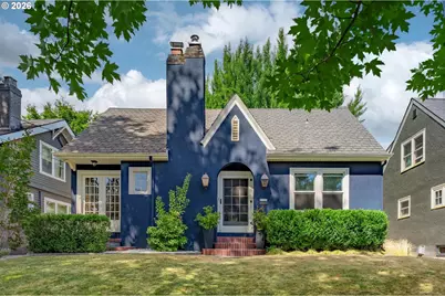 3325 NE Holladay St, Portland, OR 97232 - Photo 1