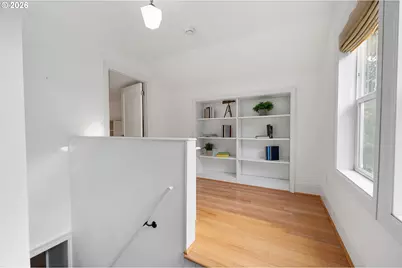 3325 NE Holladay St, Portland, OR 97232 - Photo 21