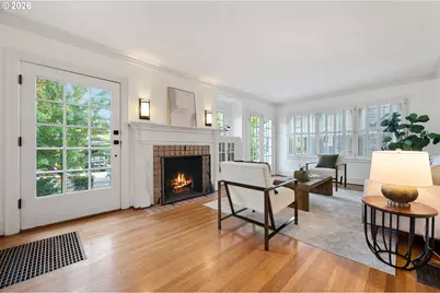 3325 NE Holladay St, Portland, OR 97232 - Photo 3
