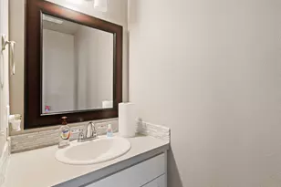 18394 SW Anna Mae Ln, Beaverton, OR 97003 - Photo 13