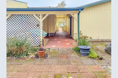 210 NW Timothy Ave, Winston, OR 97496 - Photo 33