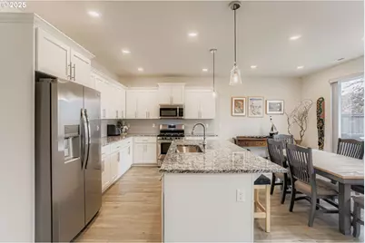 2676 NW Shadden Dr, McMinnville, OR 97128 - Photo 15