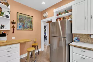 2525 NE Tillamook St, Portland, OR 97212 - Photo 17