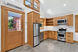 2525 NE Tillamook St, Portland, OR 97212 - Photo 37