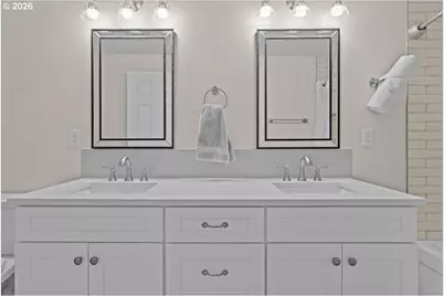 445 W Exeter St, Gladstone, OR 97027 - Photo 11