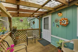 495 Village Pines Way, Coos Bay, OR 97420 - Photo 9