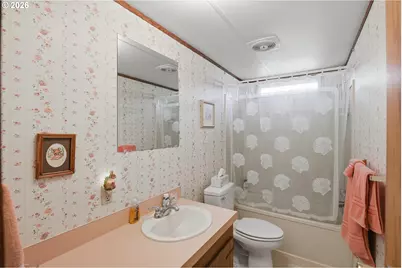 495 Village Pines Way, Coos Bay, OR 97420 - Photo 25