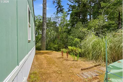 495 Village Pines Way, Coos Bay, OR 97420 - Photo 39