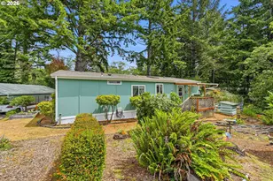 495 Village Pines Way, Coos Bay, OR 97420 - Photo 35