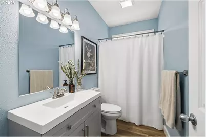 1329 Anna St, Woodburn, OR 97071 - Photo 25