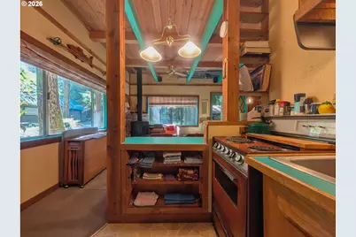27503 E Marion Ave, Rhododendron, OR 97049 - Photo 13