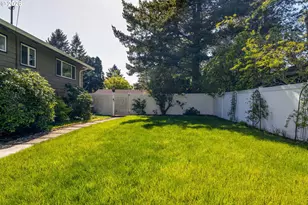 8385 SW Brookridge St, Portland, OR 97225 - Photo 33