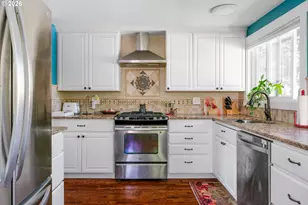 8385 SW Brookridge St, Portland, OR 97225 - Photo 9