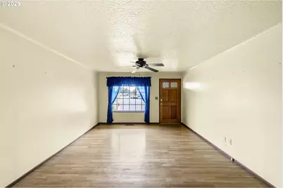 1501 Newport Way, Woodburn, OR 97071 - Photo 29
