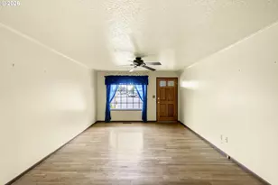 1501 Newport Way, Woodburn, OR 97071 - Photo 29