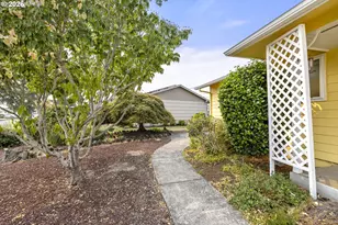1501 Newport Way, Woodburn, OR 97071 - Photo 27