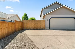 2249 Bonnie Ln, Springfield, OR 97477 - Photo 3