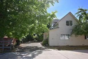 1710 SW 2nd St, McMinnville, OR 97128 - Photo 3