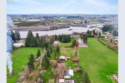 4563 Hazelgreen Rd NE, Salem, OR 97305 - Photo 15