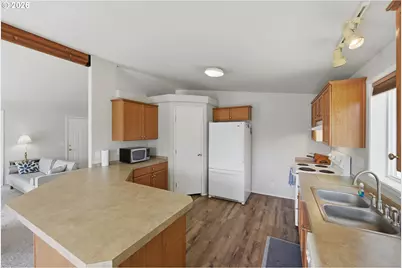 411 Tenmile Ter, Lakeside, OR 97449 - Photo 13