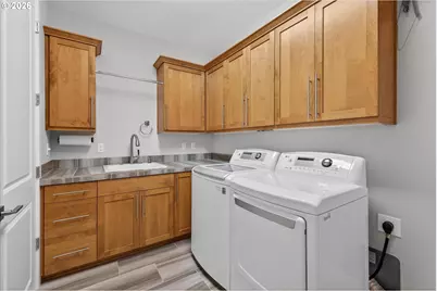 32092 SW Willamette Way, Wilsonville, OR 97070 - Photo 25