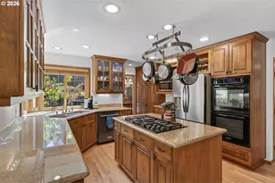 6013 SW Orchid Dr, Portland, OR 97219 - Photo 7