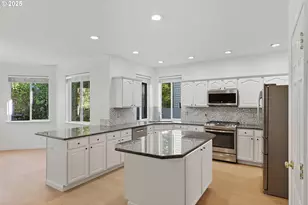 5728 NW Skycrest Pkwy, Portland, OR 97229 - Photo 3