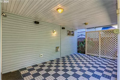 5728 NW Skycrest Pkwy, Portland, OR 97229 - Photo 37