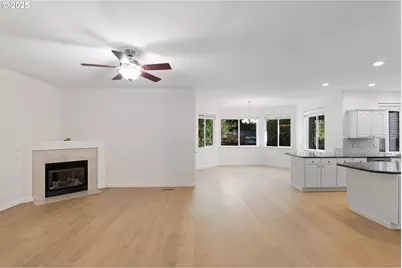 5728 NW Skycrest Pkwy, Portland, OR 97229 - Photo 13