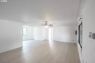 875 S 5th St, Lebanon, OR 97355 - Photo 7