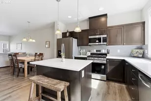 28857 SW Villebois Dr, Wilsonville, OR 97070 - Photo 17