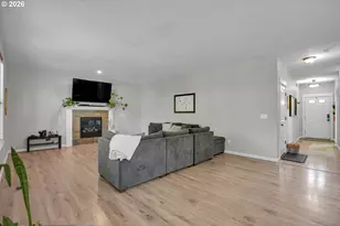 344 SE Condor Dr, Gresham, OR 97080 - Photo 17