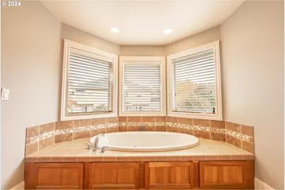 2757 Islander Ave, Salem, OR 97304 - Photo 21