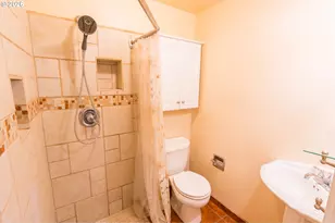 16085 SW Westwind Dr, Beaverton, OR 97078 - Photo 15