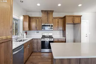 924 Durham Ave, Sutherlin, OR 97479 - Photo 13