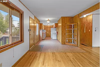 11529 NE Fargo St, Portland, OR 97220 - Photo 9