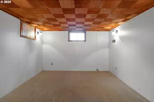 11529 NE Fargo St, Portland, OR 97220 - Photo 25