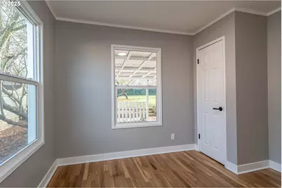 1551 NE Morris St, Roseburg, OR 97470 - Photo 31