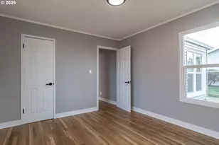 1551 NE Morris St, Roseburg, OR 97470 - Photo 23