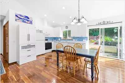 142 S Quadrant St, Rockaway Beach, OR 97136 - Photo 9