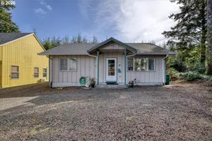 142 S Quadrant St, Rockaway Beach, OR 97136 - Photo 1