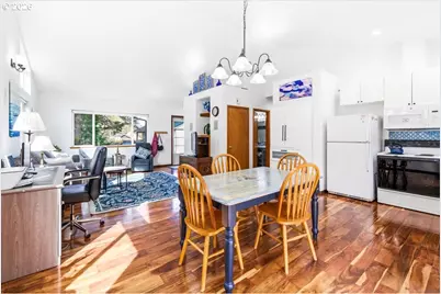 142 S Quadrant St, Rockaway Beach, OR 97136 - Photo 9