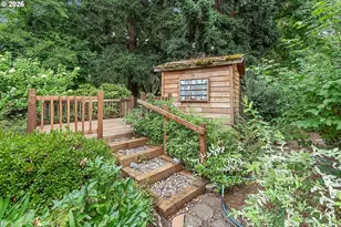 13068 SE Capistrano Ct, Milwaukie, OR 97222 - Photo 41