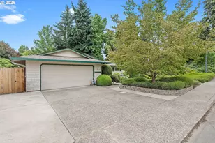 13068 SE Capistrano Ct, Milwaukie, OR 97222 - Photo 3