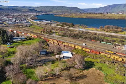 1829 E 8th St, The Dalles, OR 97058 - Photo 45