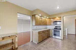 1829 E 8th St, The Dalles, OR 97058 - Photo 9