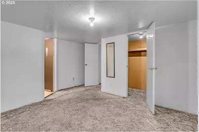 4882 NE Lancaster Dr #127, Salem, OR 97305 - Photo 25