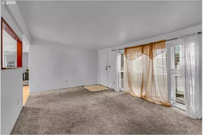 4882 NE Lancaster Dr #127, Salem, OR 97305 - Photo 13